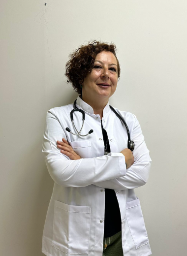 Mutaxassis Dr. Perihan ÇÖLKESEN