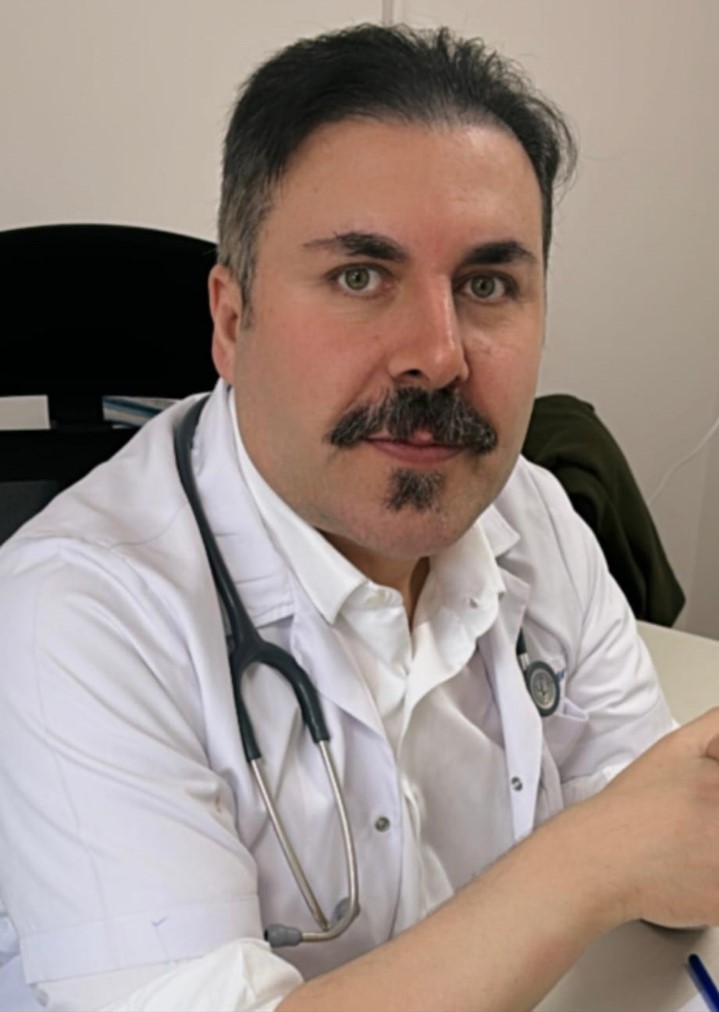 Mutaxassis Dr. Mehmet UÇMAK